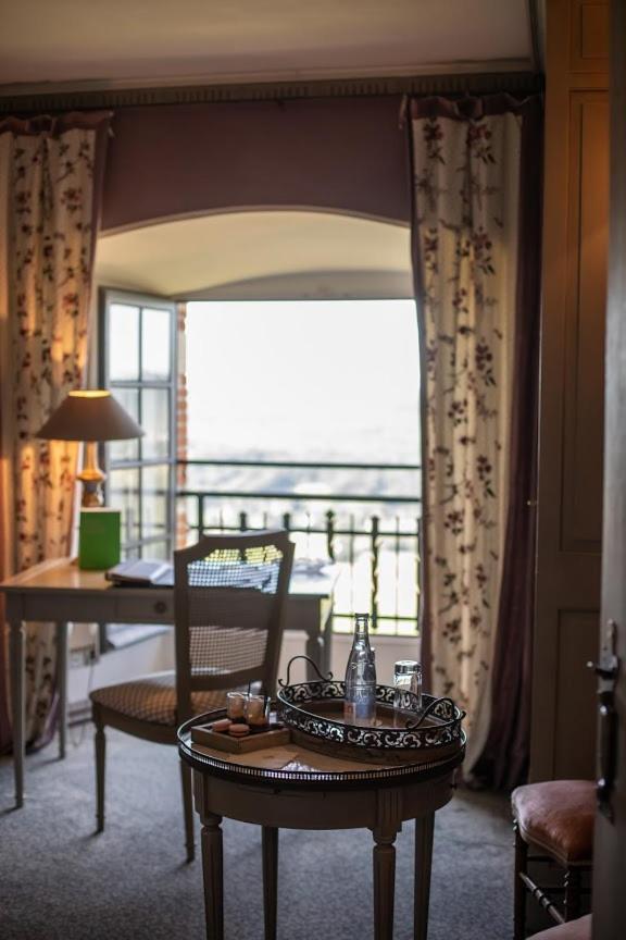 Chateau De Mercues Bagian luar foto