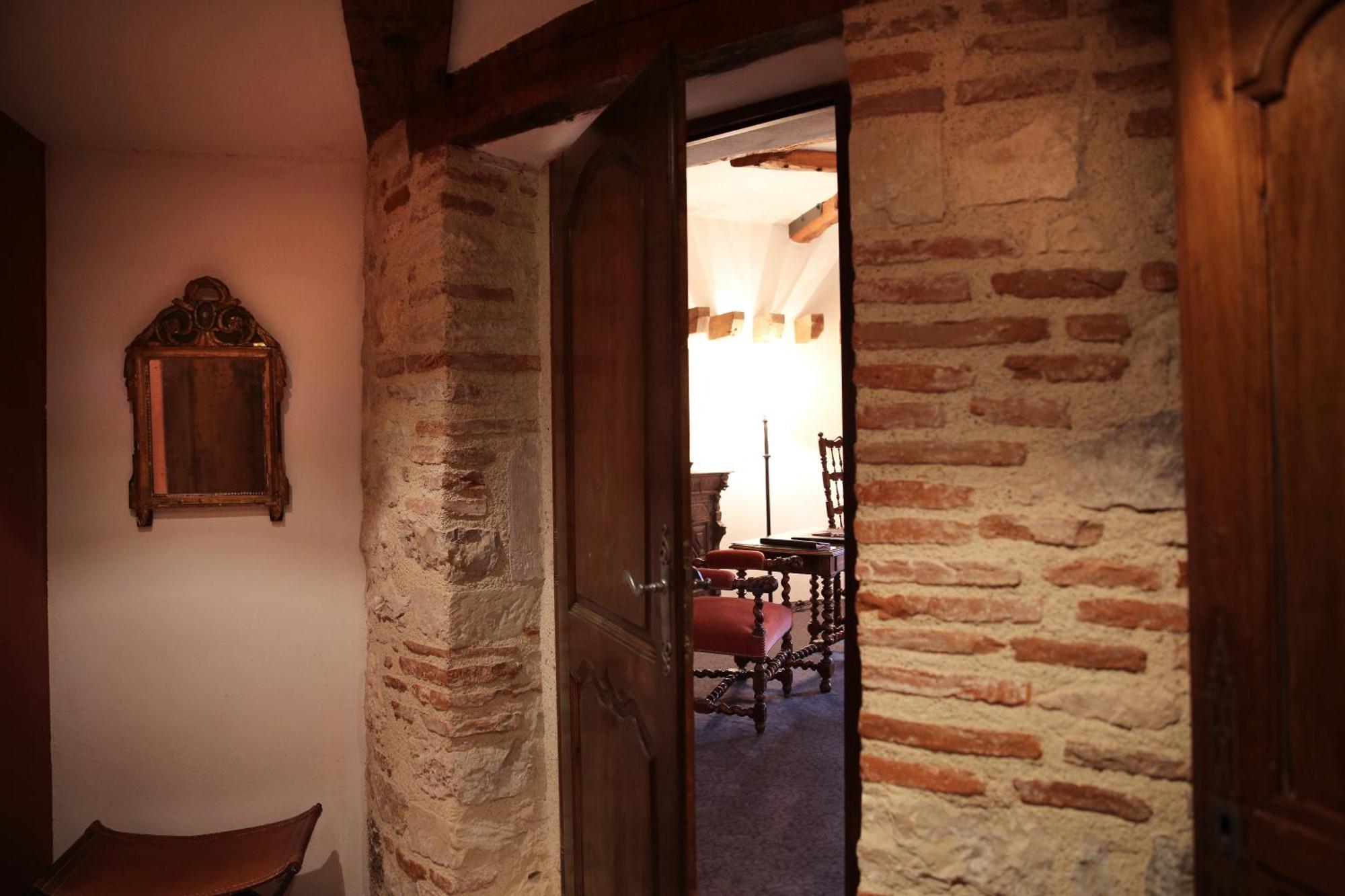 Chateau De Mercues Bagian luar foto